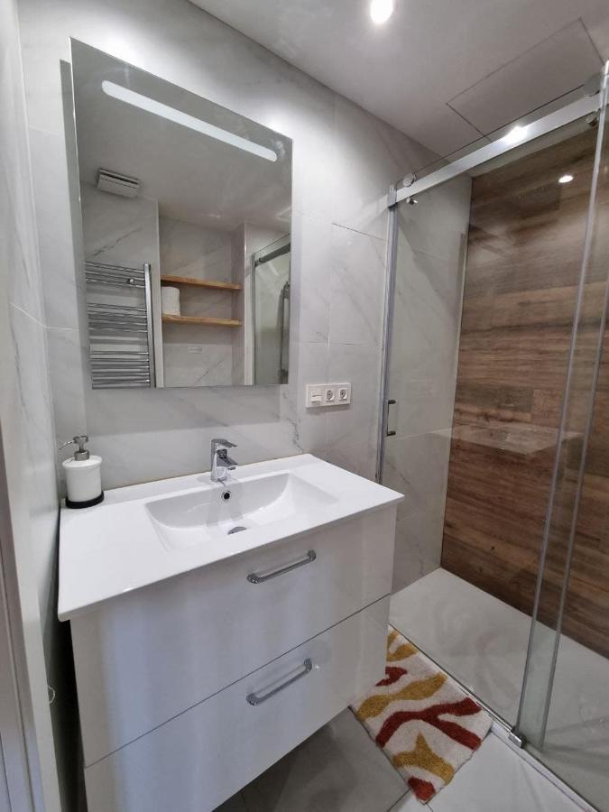 102A Apartamento Moderno 2 Habitaciones Gijón Eksteriør billede